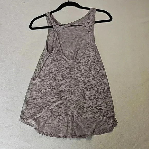 lululemon breeze through tank - Picture 1 of 13